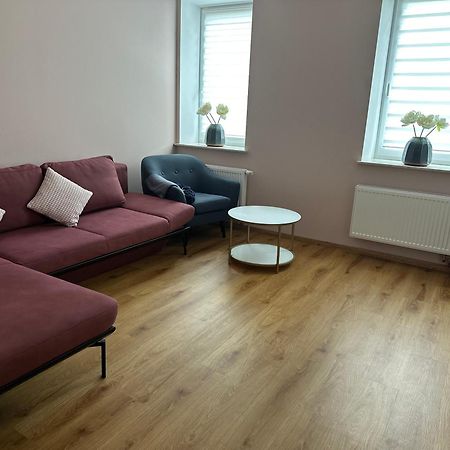 Schoene Drei Raumwohnung. Hell,Stilvoll, Gemuetlich. Borna Exteriér fotografie