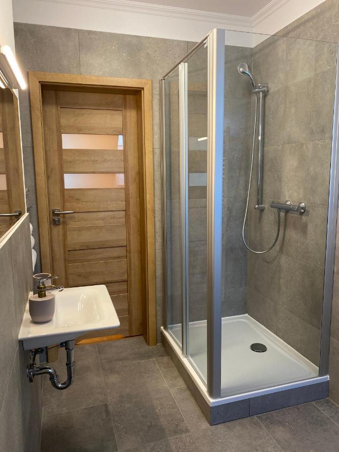 Schoene Drei Raumwohnung. Hell,Stilvoll, Gemuetlich. Borna Exteriér fotografie