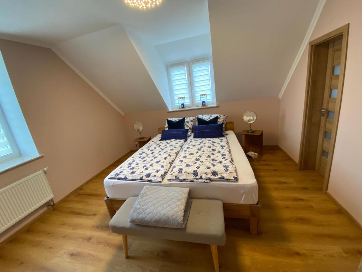 Schoene Drei Raumwohnung. Hell,Stilvoll, Gemuetlich. Borna Exteriér fotografie