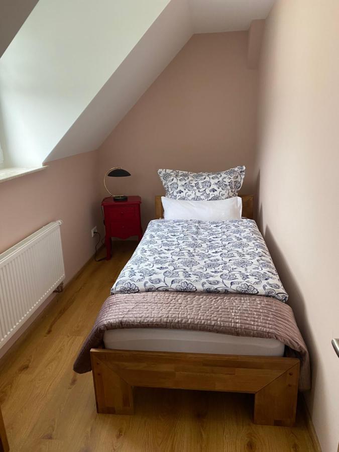 Schoene Drei Raumwohnung. Hell,Stilvoll, Gemuetlich. Borna Exteriér fotografie