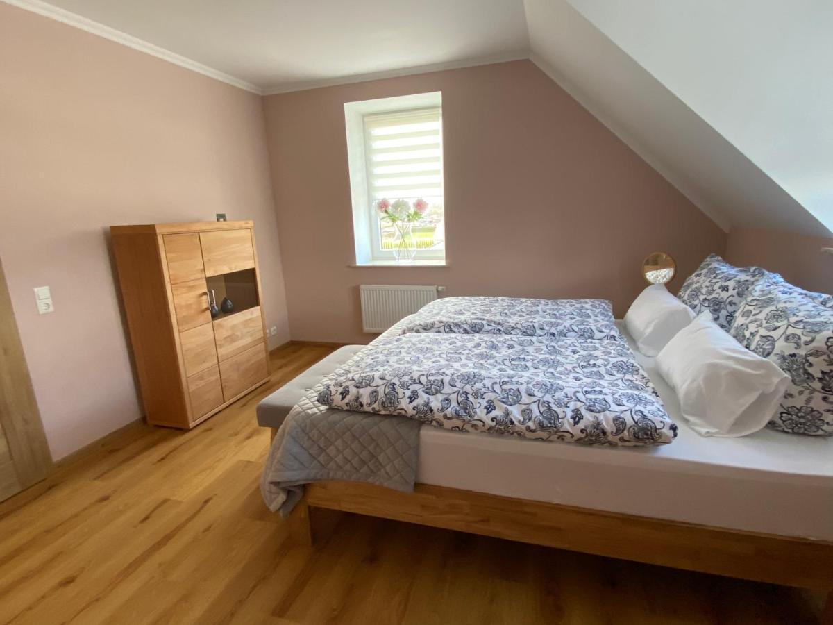 Schoene Drei Raumwohnung. Hell,Stilvoll, Gemuetlich. Borna Exteriér fotografie