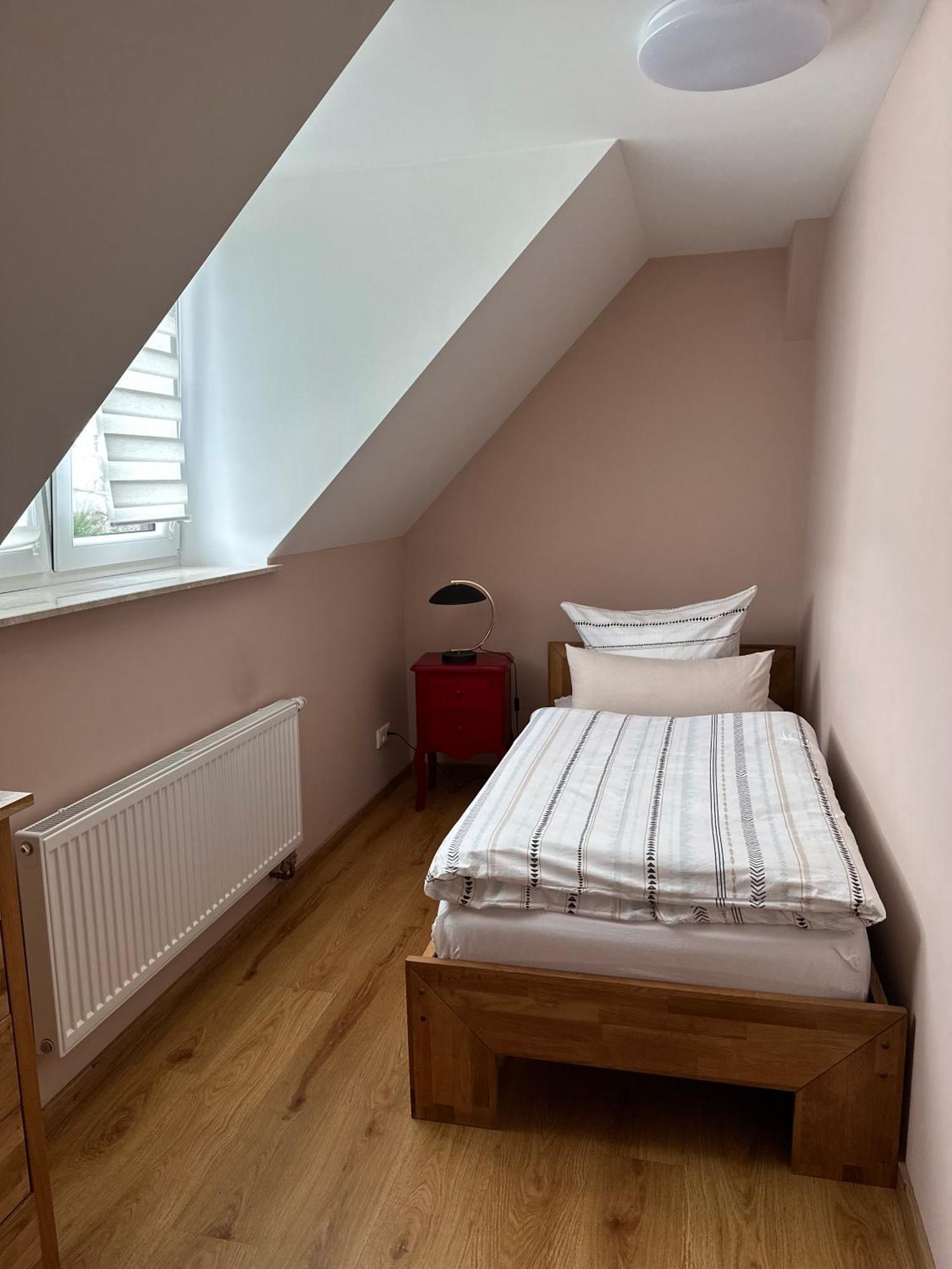 Schoene Drei Raumwohnung. Hell,Stilvoll, Gemuetlich. Borna Exteriér fotografie